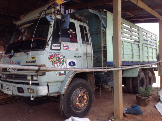 ขาย 10 ล้อดั้ม เพลาเดียว ISUZU ROCKY 175 เครื่อง 6BG1 175 HP ช่วงล่างจัมโบ้ 200 เบรคทิฟฟี่ พาวเวอร์ ทะเบียนเต็มพร้อมโอน