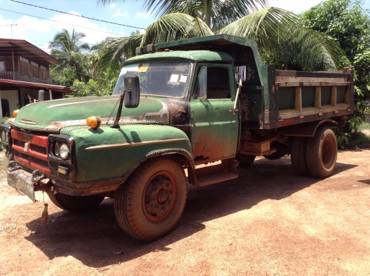 ขาย 6 ล้อดั้มหัวยาว  เครื่อง EH700 168 แรงม้า เฟืองท้ายจัมโบ้ 200 พวงมาลัยพาวเวอร์ คัสซีสวย มีทะเบียน แต่ชุดโอนบัตรหมดอายุ ราคาคุยกันได้ครับ