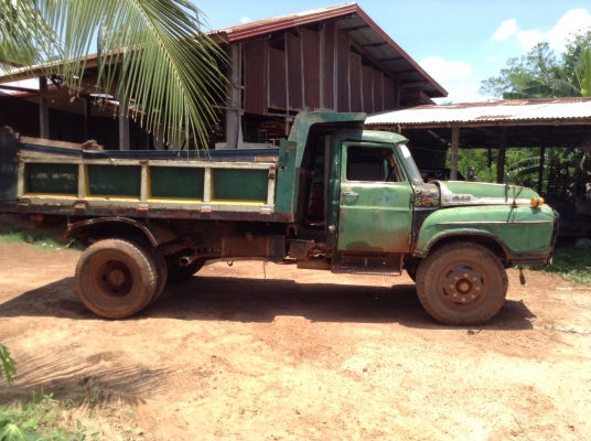 ขาย 6 ล้อดั้มหัวยาว  เครื่อง EH700 168 แรงม้า เฟืองท้ายจัมโบ้ 200 พวงมาลัยพาวเวอร์ คัสซีสวย มีทะเบียน แต่ชุดโอนบัตรหมดอายุ ราคาคุยกันได้ครับ