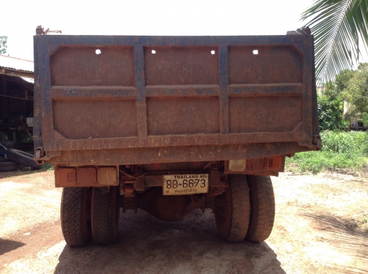 ขาย 6 ล้อดั้มหัวยาว  เครื่อง EH700 168 แรงม้า เฟืองท้ายจัมโบ้ 200 พวงมาลัยพาวเวอร์ คัสซีสวย มีทะเบียน แต่ชุดโอนบัตรหมดอายุ ราคาคุยกันได้ครับ