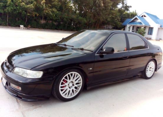 ACCORD ไฟท้ายก้อนเดียว ตัวนอกแท้แต่งสวยๆ พร้อมใช้ ACCORD ไฟท้ายก้อนเดียว ตัวนอกแท้แต่งสวยๆ พร้อมใช้