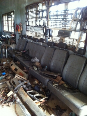 ถาดรองใต้เก๊ะ Toyota rn แท้เดิมโรงงาน