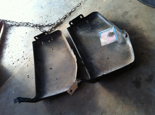 ถาดรองใต้เก๊ะ Toyota rn แท้เดิมโรงงาน