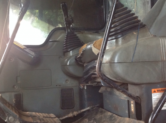 ขายโคมัสสุpc200รุ่น6