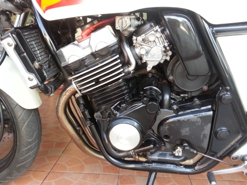 ขาย cb 400 ปี 1997 ทะเบียนแท้ สมอ.เลข