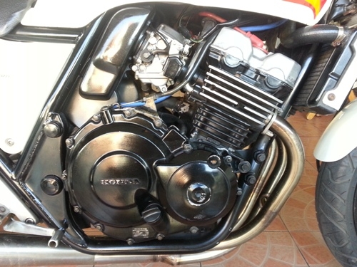 ขาย cb 400 ปี 1997 ทะเบียนแท้ สมอ.เลข