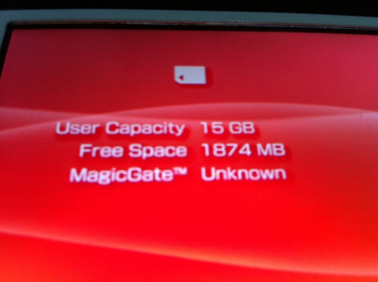 ขาย psp3006 สีขาว เครื่องเปล่าไม่มีแมม