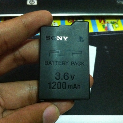 ขาย psp3006 สีขาว เครื่องเปล่าไม่มีแมม