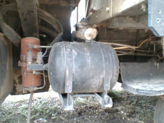 **400,000 บ.ต่อรอง**ขาย10ล้อหัวยาว2เพลาดั้ม ISUZU TX 6BD1 165แรง เครื่องแรงดี แน่นๆ อึด ทน ไม่เยิ้ม ช่วงล่างคานหน้าร็อค 2เพลาร็อคเล็ก สโลวอินเตอร์4สปีด คัสซีพอได้ มีบวม มีผุ มีปะ ช่วงปลายบวมเยอะหน่อย มีเก็บมาแล้วบ้าง กระบะพื้นเหล็ก ข้างไม้ สภาพดี ดั้มดีขึ