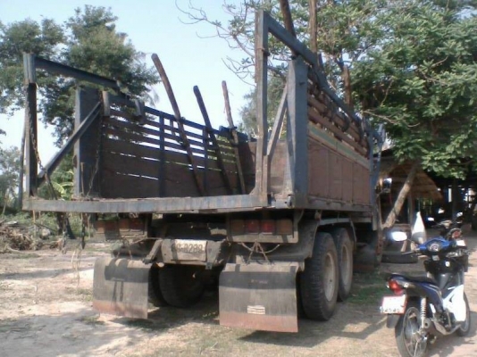 **400,000 บ.ต่อรอง**ขาย10ล้อหัวยาว2เพลาดั้ม ISUZU TX 6BD1 165แรง เครื่องแรงดี แน่นๆ อึด ทน ไม่เยิ้ม ช่วงล่างคานหน้าร็อค 2เพลาร็อคเล็ก สโลวอินเตอร์4สปีด คัสซีพอได้ มีบวม มีผุ มีปะ ช่วงปลายบวมเยอะหน่อย มีเก็บมาแล้วบ้าง กระบะพื้นเหล็ก ข้างไม้ สภาพดี ดั้มดีขึ