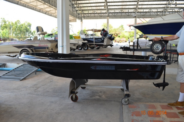 ขายเรือ 2 ชั้นไฟเบอร์กล้าสยาว 10 ฟุต 4 นิ้ว หนัก 60 โล.