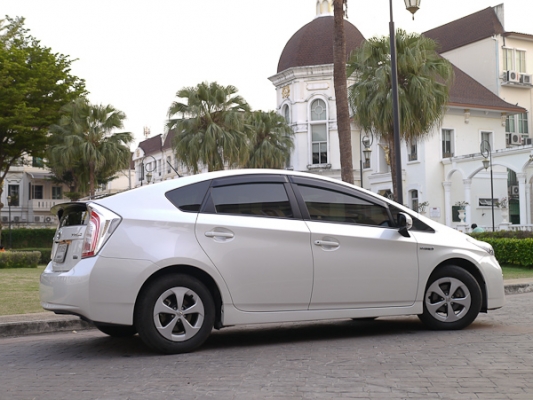 TOYOTA PRIUS- รถสภาพดี เช็คศูนย์ตลอด