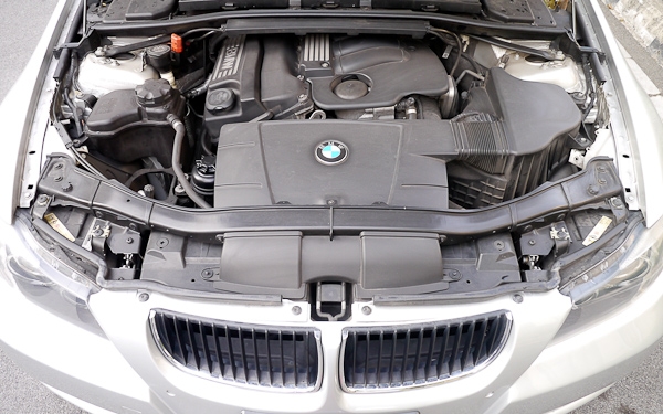 ขาย Bmw e90 320iSE สภาพดีมีBSI เช็คศูนย์ตลอด