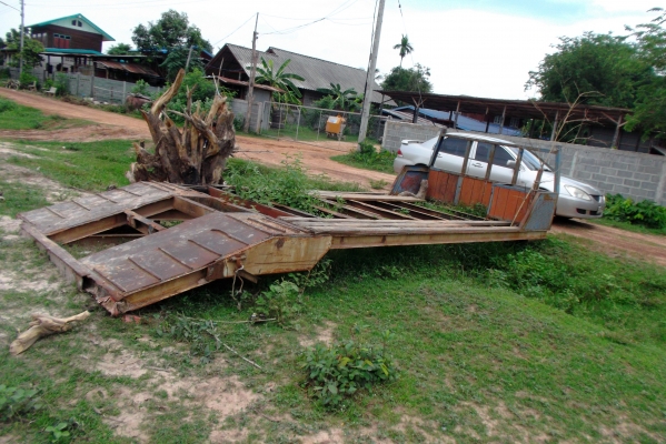 ขายด่วนหางเทนเลอร์ขึ้นแบคโฮPC120เหล็กหน้า5ยาว5เมตร