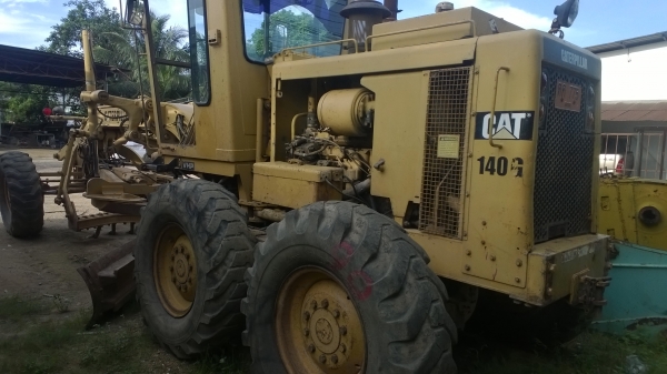 รถเกรด 140G  72V12808....เล่มทะเบียน ภาษีไม่ขาด..รถสวยสภาพดีมาก..ของบ.รับเหมา