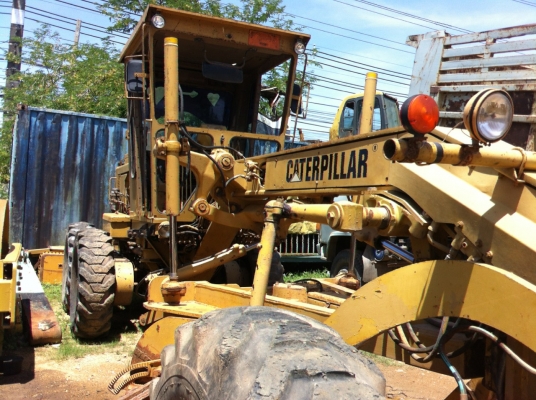 รถเกรด 140G  72V12808....เล่มทะเบียน ภาษีไม่ขาด..รถสวยสภาพดีมาก..ของบ.รับเหมา