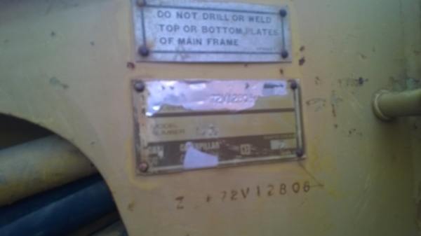 รถเกรด 140G  72V12808....เล่มทะเบียน ภาษีไม่ขาด..รถสวยสภาพดีมาก..ของบ.รับเหมา