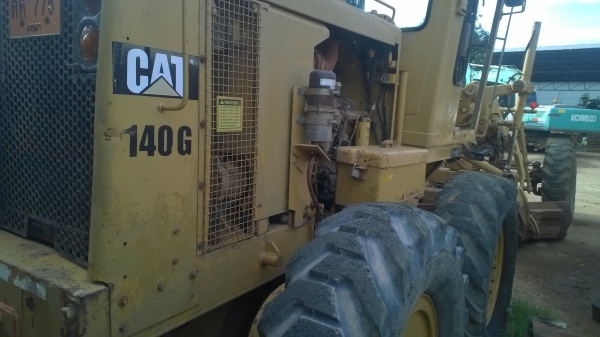 รถเกรด 140G  72V12808....เล่มทะเบียน ภาษีไม่ขาด..รถสวยสภาพดีมาก..ของบ.รับเหมา