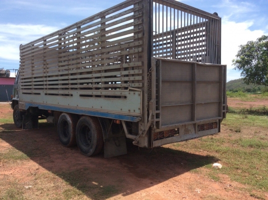 ขายISUZU Rocky 175 แรง ยาว 7.2 ม. (ยาวพิเศษรถห้างแท้) ครัทซีดี เครื่องดี ยางดี ขาย 650,000 บาท