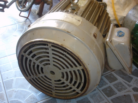 ขายมอเตอร์mitsubishi  7.5hp ไฟ 3 สาย 380v 2900 รอบ