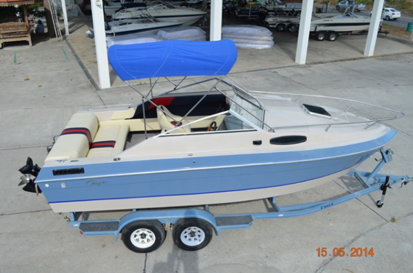 21 ft. Cavalier by Chris Craft cuddy cabin 230 hp Mercury Engine I/O