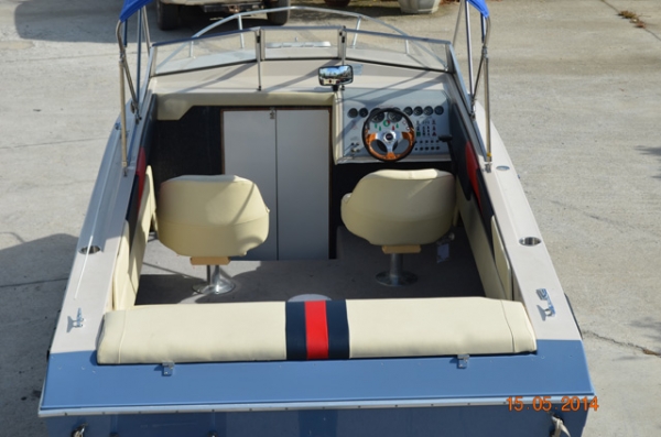 21 ft. Cavalier by Chris Craft cuddy cabin 230 hp Mercury Engine I/O