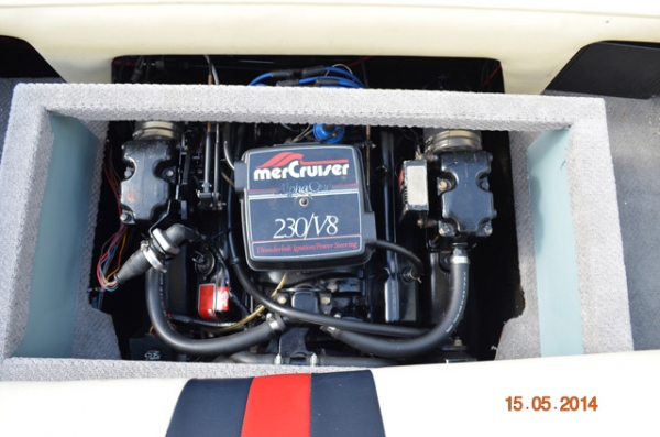 21 ft. Cavalier by Chris Craft cuddy cabin 230 hp Mercury Engine I/O