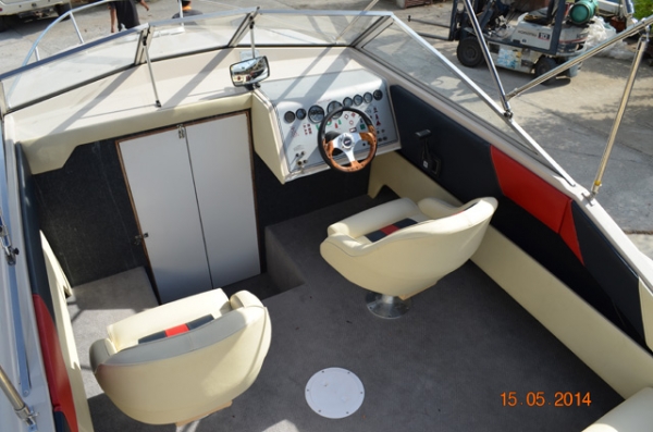 21 ft. Cavalier by Chris Craft cuddy cabin 230 hp Mercury Engine I/O