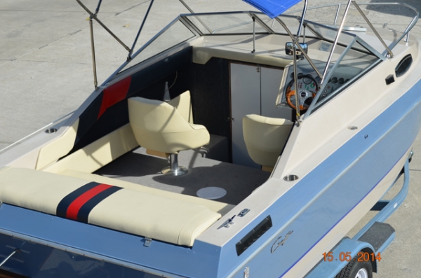 21 ft. Cavalier by Chris Craft cuddy cabin 230 hp Mercury Engine I/O