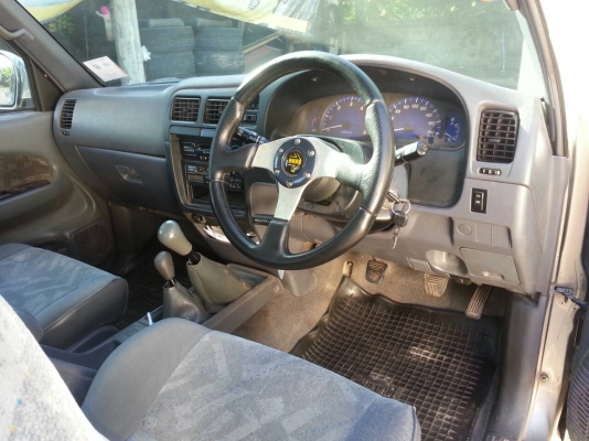 Toyota  D4D คอมมอลเรต 4WD ปี2001 เครื่อง 2500