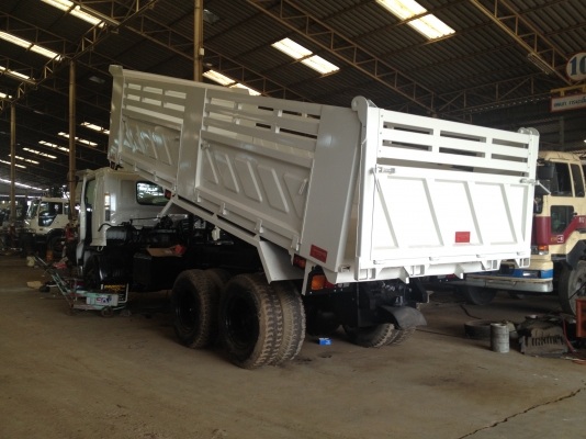 ขาย10 ล้อ HINO MEGA 2 เพลาดั้มพ์ เครื่อง P11C 320 แรงม้ากระบะ ยาว 6.0 เมตร กว้าง 2.50 เมตร สูง 1.50 เมตรสภาพเหมือนใหม่ป้ายแดง