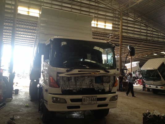 ขาย10 ล้อ HINO MEGA 2 เพลาดั้มพ์ เครื่อง P11C 320 แรงม้ากระบะ ยาว 6.0 เมตร กว้าง 2.50 เมตร สูง 1.50 เมตรสภาพเหมือนใหม่ป้ายแดง