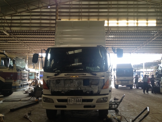 ขาย10 ล้อ HINO MEGA 2 เพลาดั้มพ์ เครื่อง P11C 320 แรงม้ากระบะ ยาว 6.0 เมตร กว้าง 2.50 เมตร สูง 1.50 เมตรสภาพเหมือนใหม่ป้ายแดง