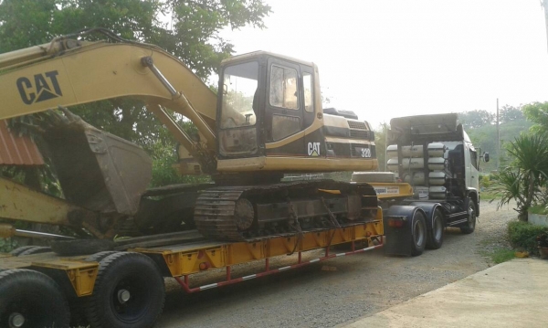 รถขุด CAT 320 V1 รถสวย ช่วงล่างสวยเต็มร้อย