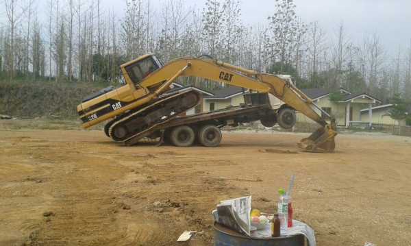 รถขุด CAT 320 V1 รถสวย ช่วงล่างสวยเต็มร้อย