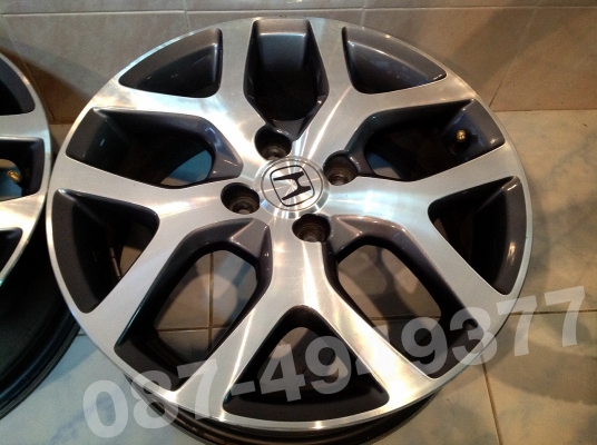 ขายล้อแม็กติดรถ Honda City ขอบ16  4รู100 (ลายเขากวาง) จำนวน 1 ชุด 4 วง เดิมๆ ไม่เคยทำสี ไม่มีแตก ไม่มีร้าว