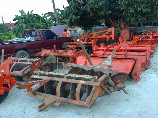 ขายรถไถเล็กรถใหญ่ ผานพรวน โลตารี่เล็กและใหญ่ ราคาสอบถามได้