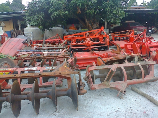 ขายรถไถเล็กรถใหญ่ ผานพรวน โลตารี่เล็กและใหญ่ ราคาสอบถามได้