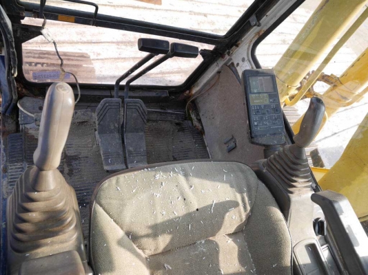 รถขุดดิน PC120-5-41373 คอนโทรลสั้น อาร์มยาว สภาพสวย เดินทางจากญี่ปุ่นมาถึง C.S. หลักสี่ แล้ว  โทร 081-373-0559