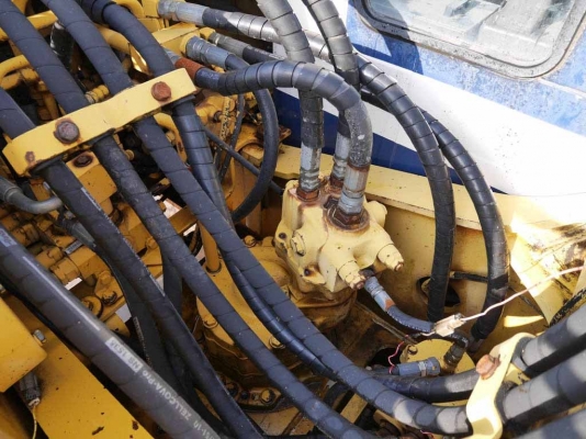 รถขุดดิน PC120-5-41373 คอนโทรลสั้น อาร์มยาว สภาพสวย เดินทางจากญี่ปุ่นมาถึง C.S. หลักสี่ แล้ว  โทร 081-373-0559