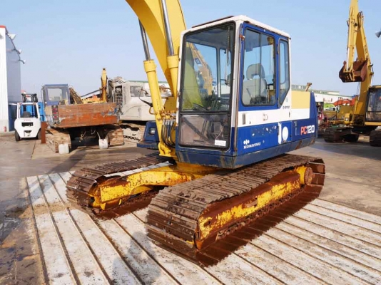 รถขุดดิน PC120-5-41373 คอนโทรลสั้น อาร์มยาว สภาพสวย เดินทางจากญี่ปุ่นมาถึง C.S. หลักสี่ แล้ว  โทร 081-373-0559
