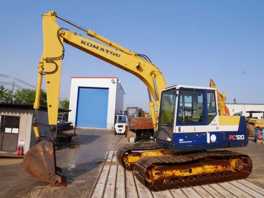 รถขุดดิน PC120-5-41373 คอนโทรลสั้น อาร์มยาว สภาพสวย เดินทางจากญี่ปุ่นมาถึง C.S. หลักสี่ แล้ว  โทร 081-373-0559