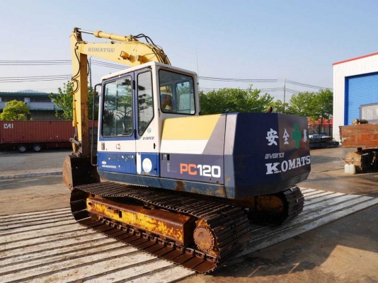 รถขุดดิน PC120-5-41373 คอนโทรลสั้น อาร์มยาว สภาพสวย เดินทางจากญี่ปุ่นมาถึง C.S. หลักสี่ แล้ว  โทร 081-373-0559