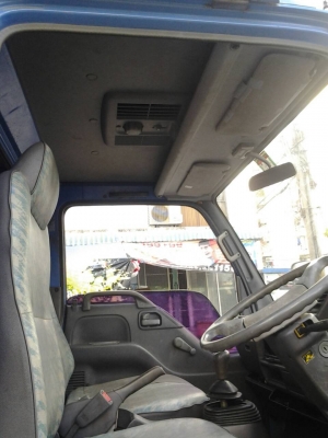 ขาย รถบรรทุก 4 ล้อ ISUZU NKR ปี46 รถพร้อมใช้งาน