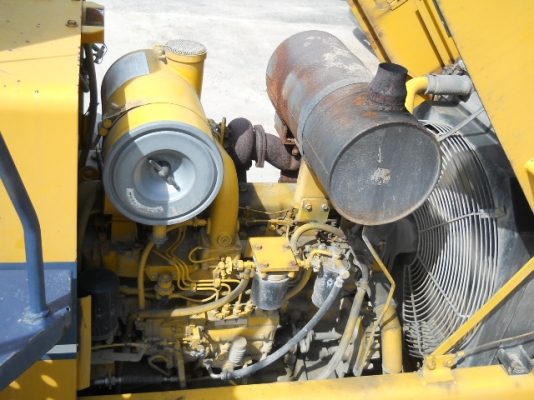 รถตักล้อยาง WA300-1-30997  ซีเรียลสูง  สภาพสวย  เดินทางจากญี่ปุ่น เข้า C.S. Motor แล้ว รถจอดอยู่ที่หลักสี่  โทร 081-373-0559