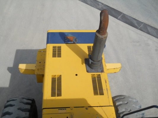 รถตักล้อยาง WA300-1-30997  ซีเรียลสูง  สภาพสวย  เดินทางจากญี่ปุ่น เข้า C.S. Motor แล้ว รถจอดอยู่ที่หลักสี่  โทร 081-373-0559