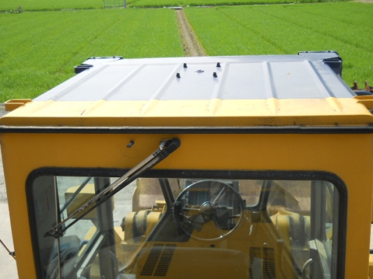 รถตักล้อยาง WA300-1-30997  ซีเรียลสูง  สภาพสวย  เดินทางจากญี่ปุ่น เข้า C.S. Motor แล้ว รถจอดอยู่ที่หลักสี่  โทร 081-373-0559