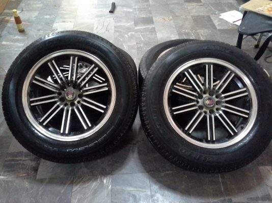 ขายเเม็กซ์ ขอบ17 พร้อมยางปี 08 225/65/ R17 ขาย7000บาทค้ะ ขายเเม็กซ์ ขอบ17 พร้อมยางปี 08 225/65/ R17 ขาย7000บาทค้ะ