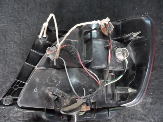 ขาย ไฟท้าย Toyota Aristo