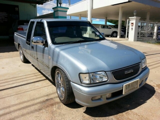 ขายISUZU ดราก้อน2001 SLX เครื่องดี แอร์เย็น ภายในสวย เครื่องเสียงชุดใหญ่ เอกสารพร้อมโอน ขายISUZU ดราก้อน2001 SLX เครื่องดี แอร์เย็น ภายในสวย เครื่องเสียงชุดใหญ่ เอกสารพร้อมโอน